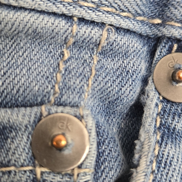 (34x30) Calvin Klein Straight Jeans - Picture 4 of 7